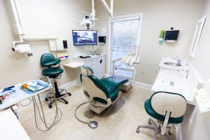 A comfortable patient exam room at Coleman & Dastrup in Davidson.